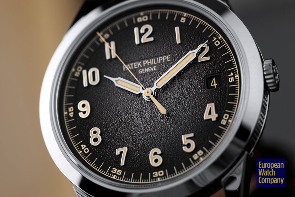 Patek-Philippe-Calatrava-5226G-001