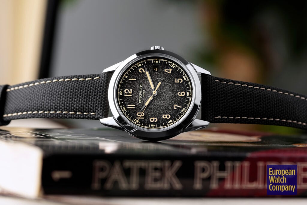 Patek-Philippe-Calatrava-5226G-001