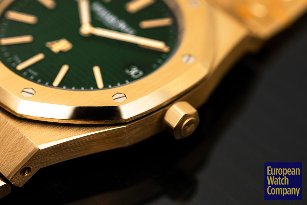 audemars-piguet-royal-oak-15205BA.OO.1240BA.01-6