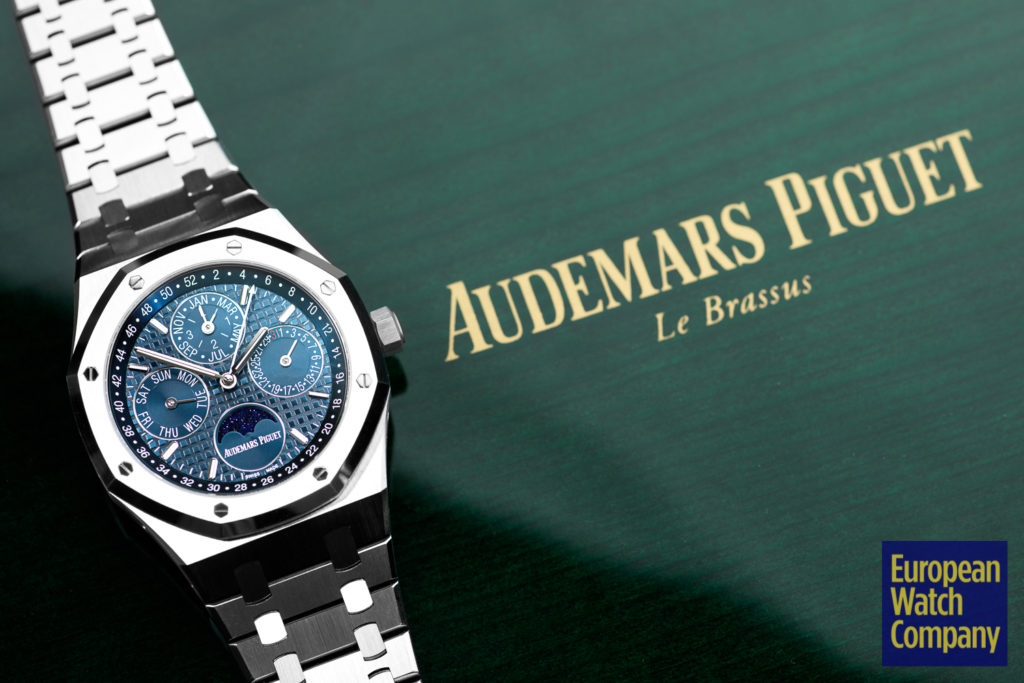 Audermars-Piguet-Royal-Oak-Perpetual-26574ST.OO.1220ST.02