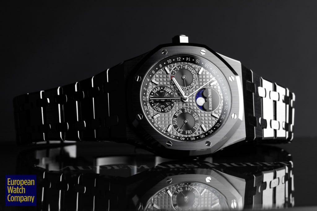 Audemars-Piguet-Royal-Oak-Perpetual-Calendar-Black-Ceramic-26579CE.OO_.1225CE.01